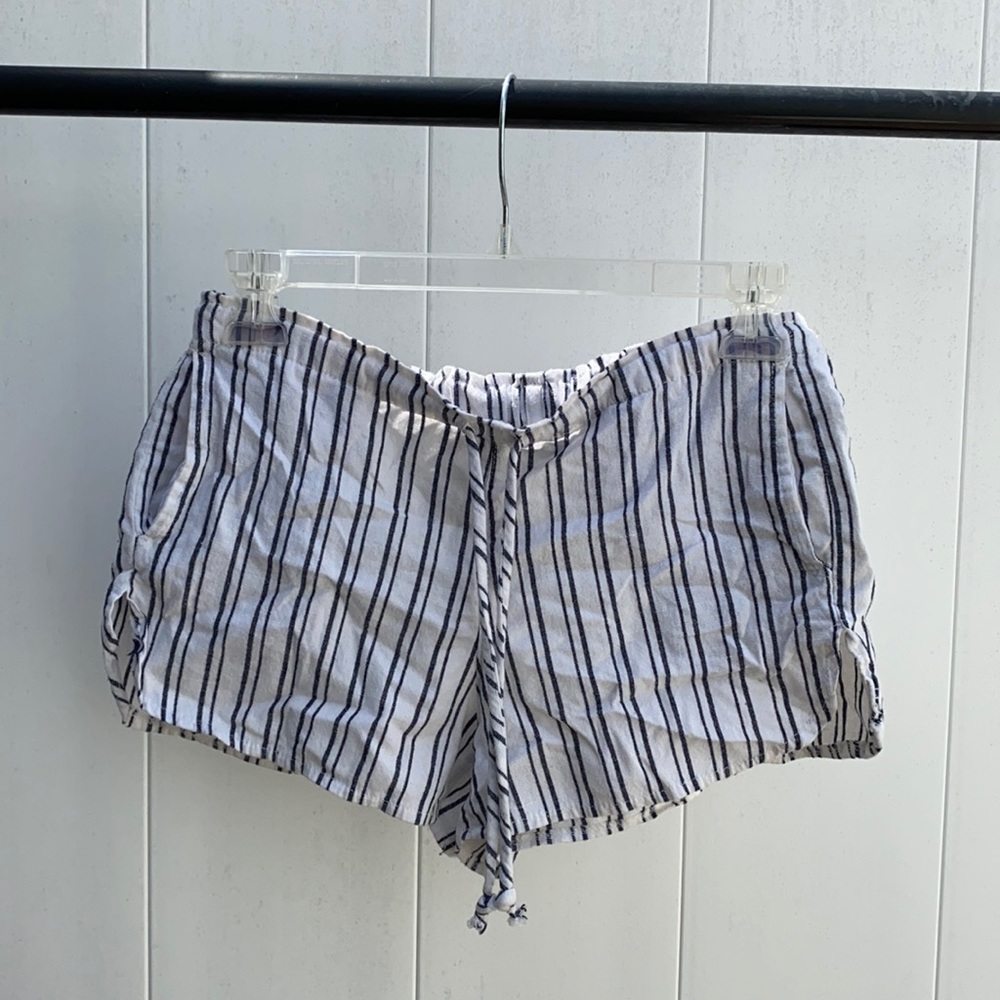 Rare Brandy Melville linen shorts